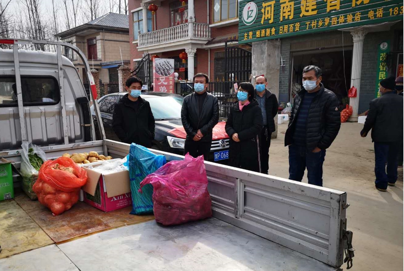 郸城县丁村乡保民生开办移动蔬菜超市