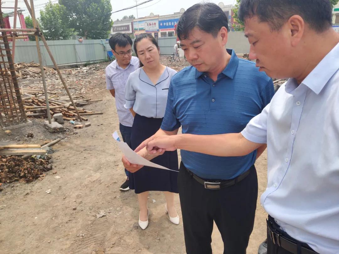 辉县市副市长常保庆到峪河镇调研指导脱贫攻