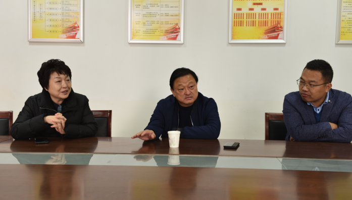 区人大常委会主任王庆恩一行到孟轲乡杨干城村调研指导脱贫攻坚工作
