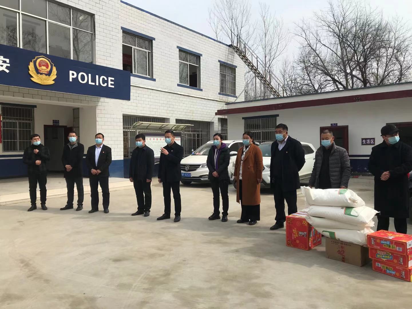 郸城县秋渠乡人大代表慰问乡派出所干警