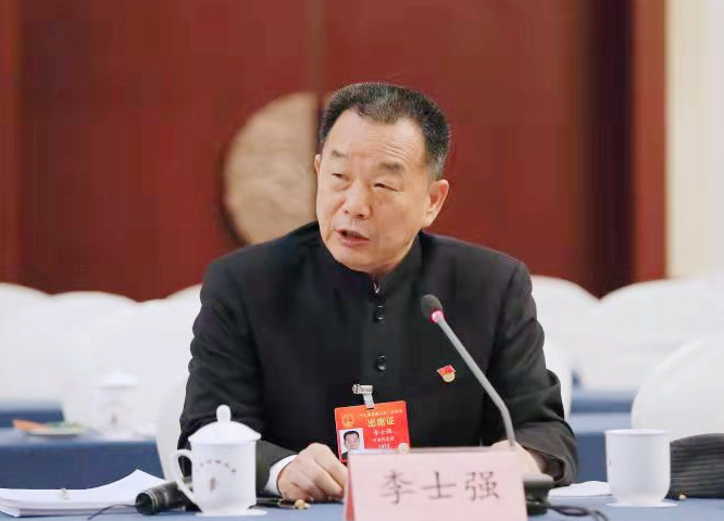 李士强照片