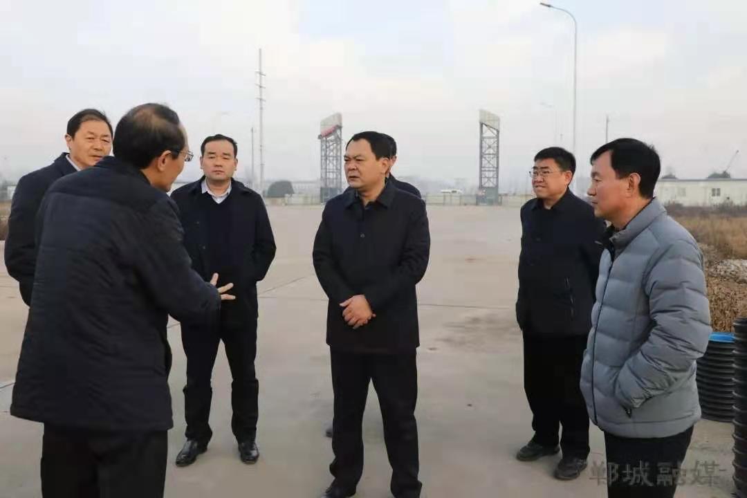 5fcc64b6c235f198f5b81ed77bd8d98.jpg