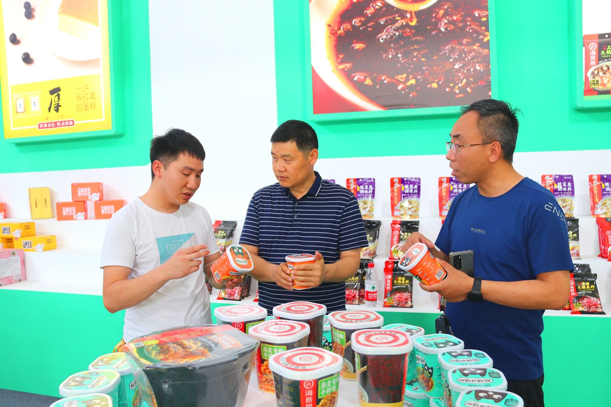 观摩6.jpg