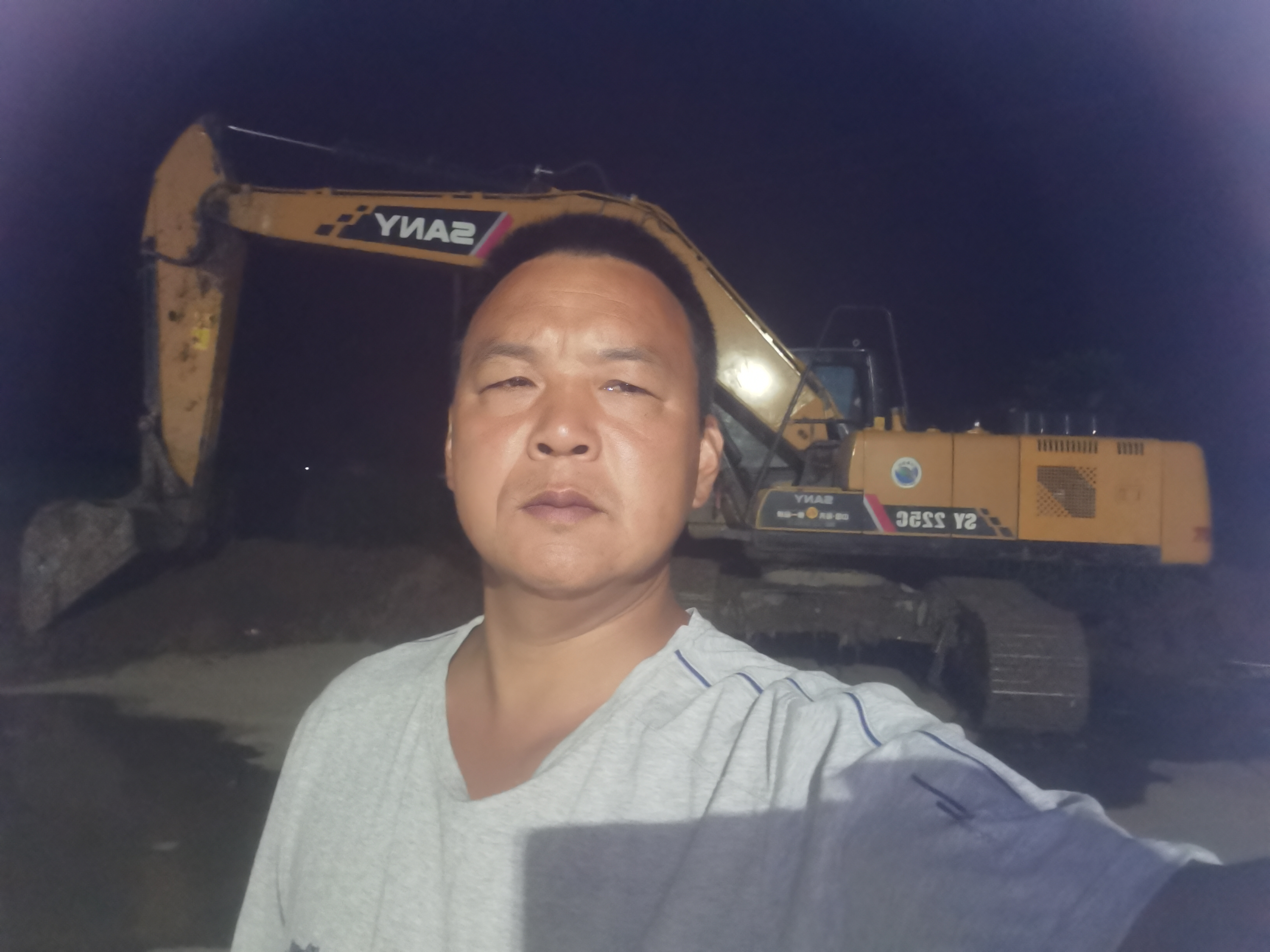 王国辉防汛.jpg