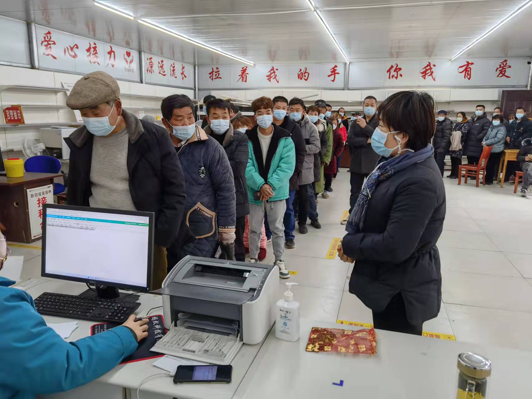 2022年2月7日晋乡长在胡集二.jpg