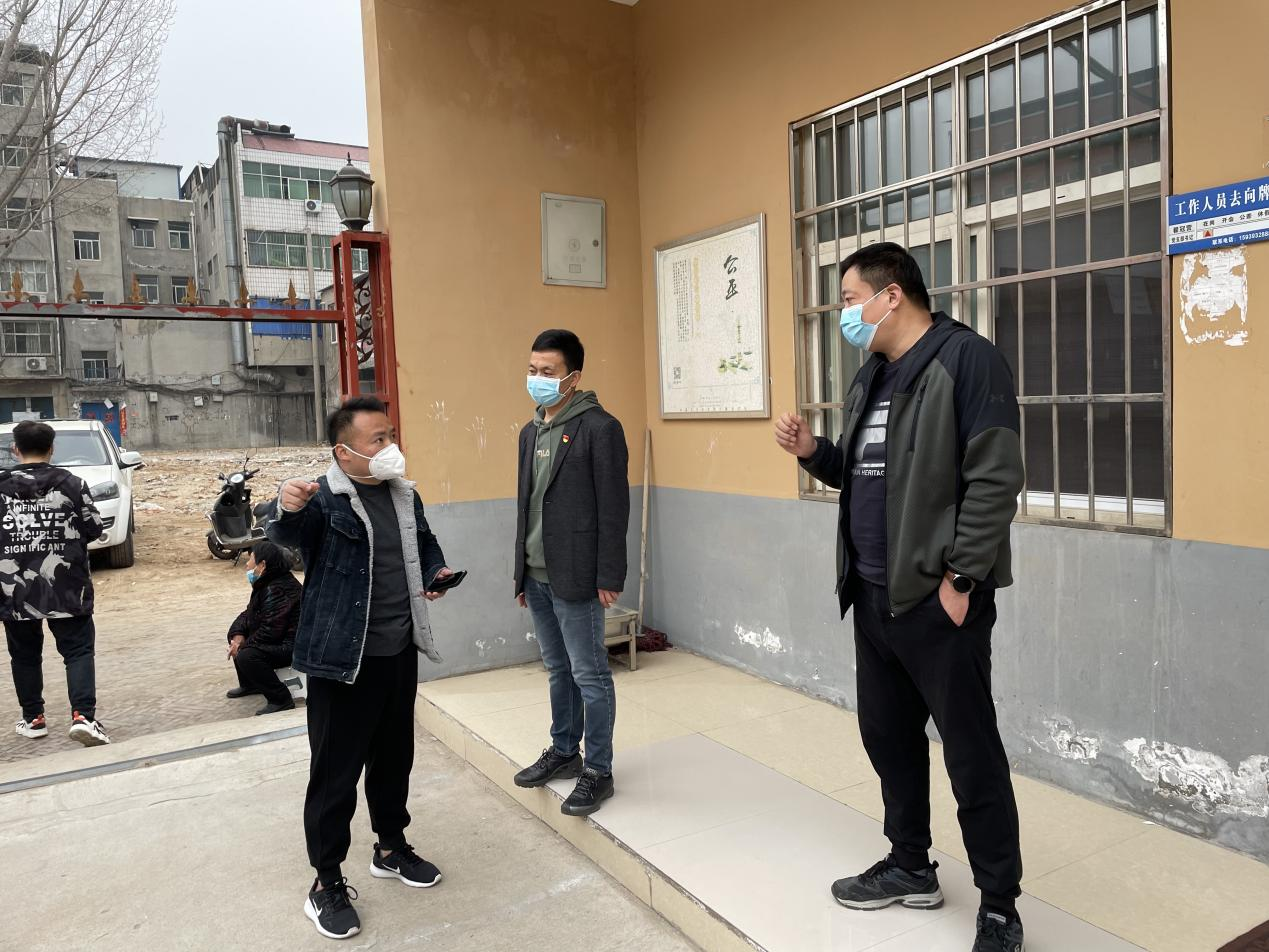 区人大代表翟冠营.png